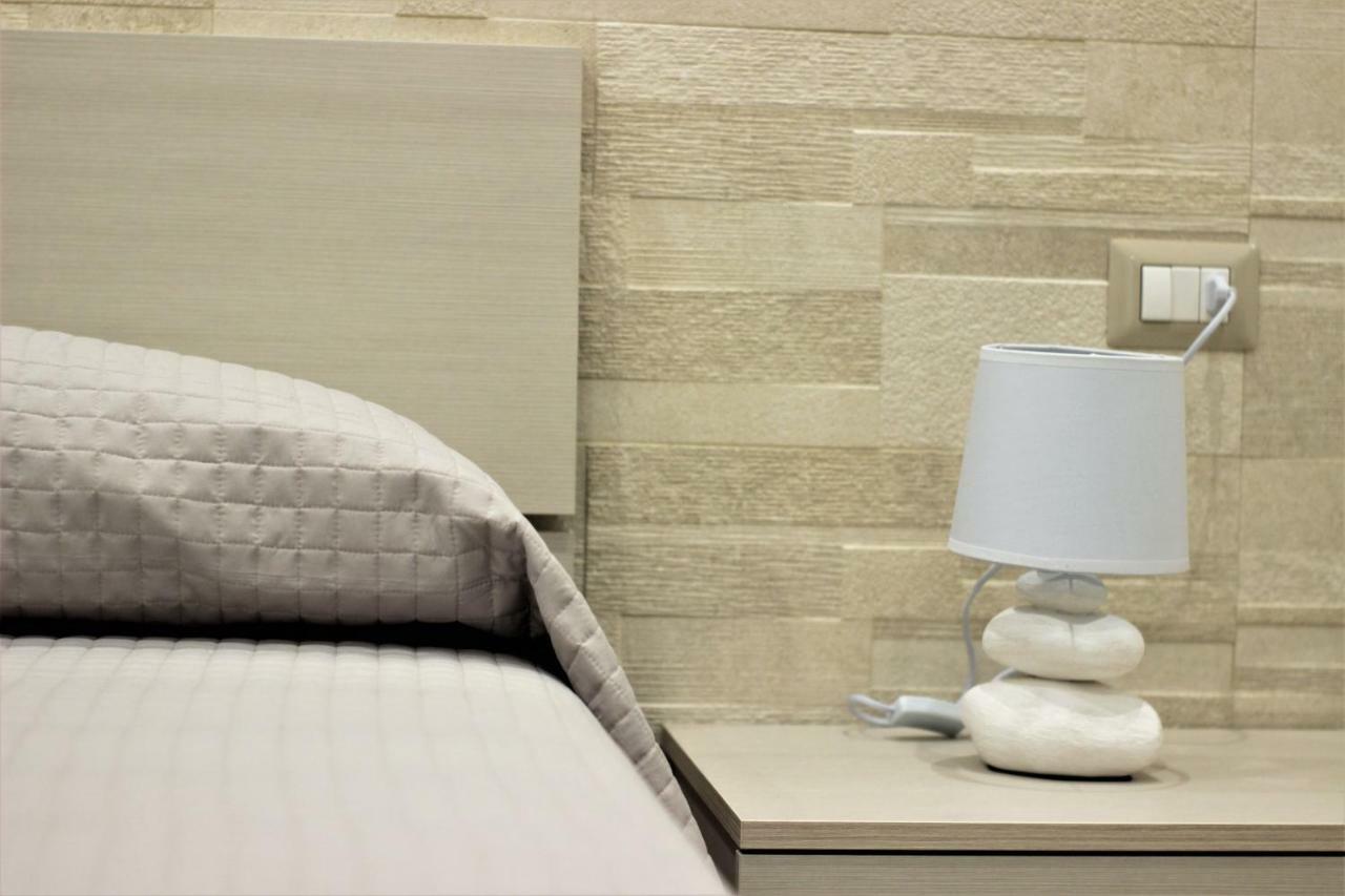 La Baia Dei Delfini Apartment ตาออร์มินา ภายนอก รูปภาพ